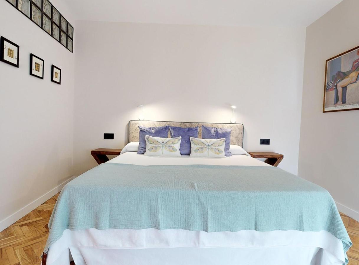 Center 2 Pax Plaza Santa Ana Iii Apartment *