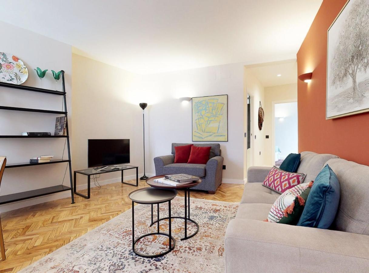 Center 2 Pax Plaza Santa Ana Iii Apartment Madrid