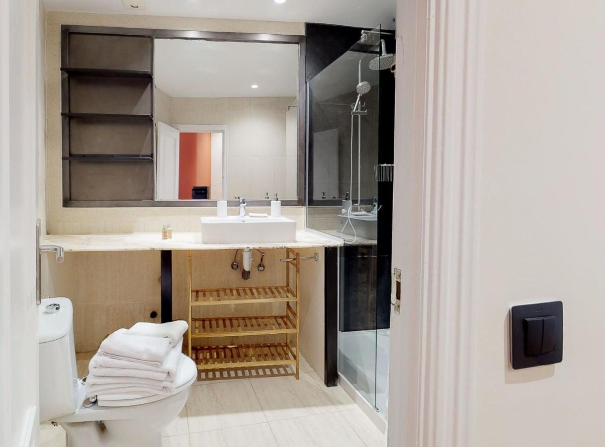 Apartment Center 2 Pax Plaza Santa Ana Iii *